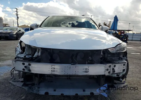 2019 Lexus Is 300 z USA, uszkodzony, nr VIN JTHBA1D25K5091987